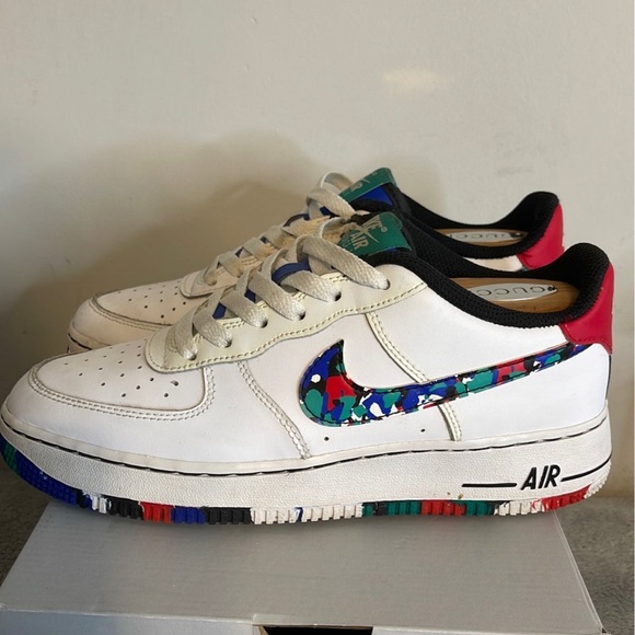 Nike Air Force (6Y) - Picture 2 of 5